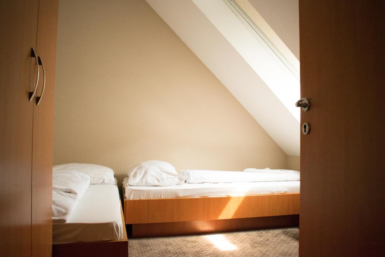 P4W Hotel Residence سزومباثيلي المظهر الخارجي الصورة