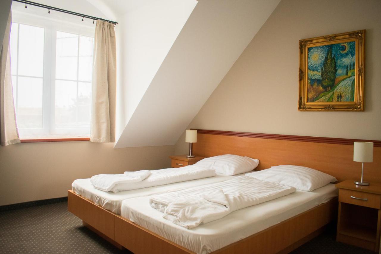 P4W Hotel Residence سزومباثيلي المظهر الخارجي الصورة