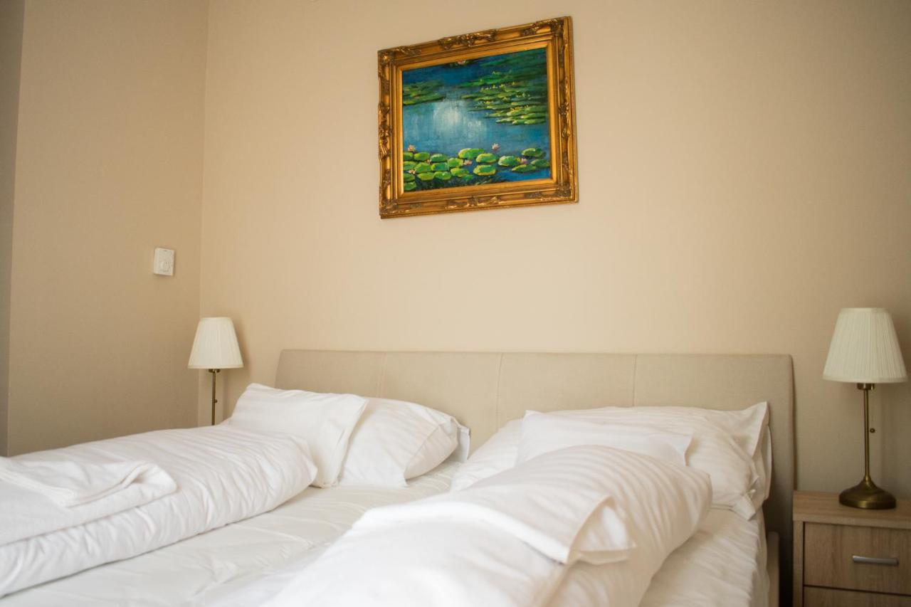 P4W Hotel Residence سزومباثيلي المظهر الخارجي الصورة