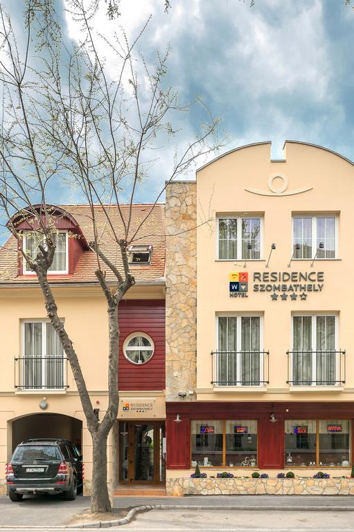 P4W Hotel Residence سزومباثيلي المظهر الخارجي الصورة